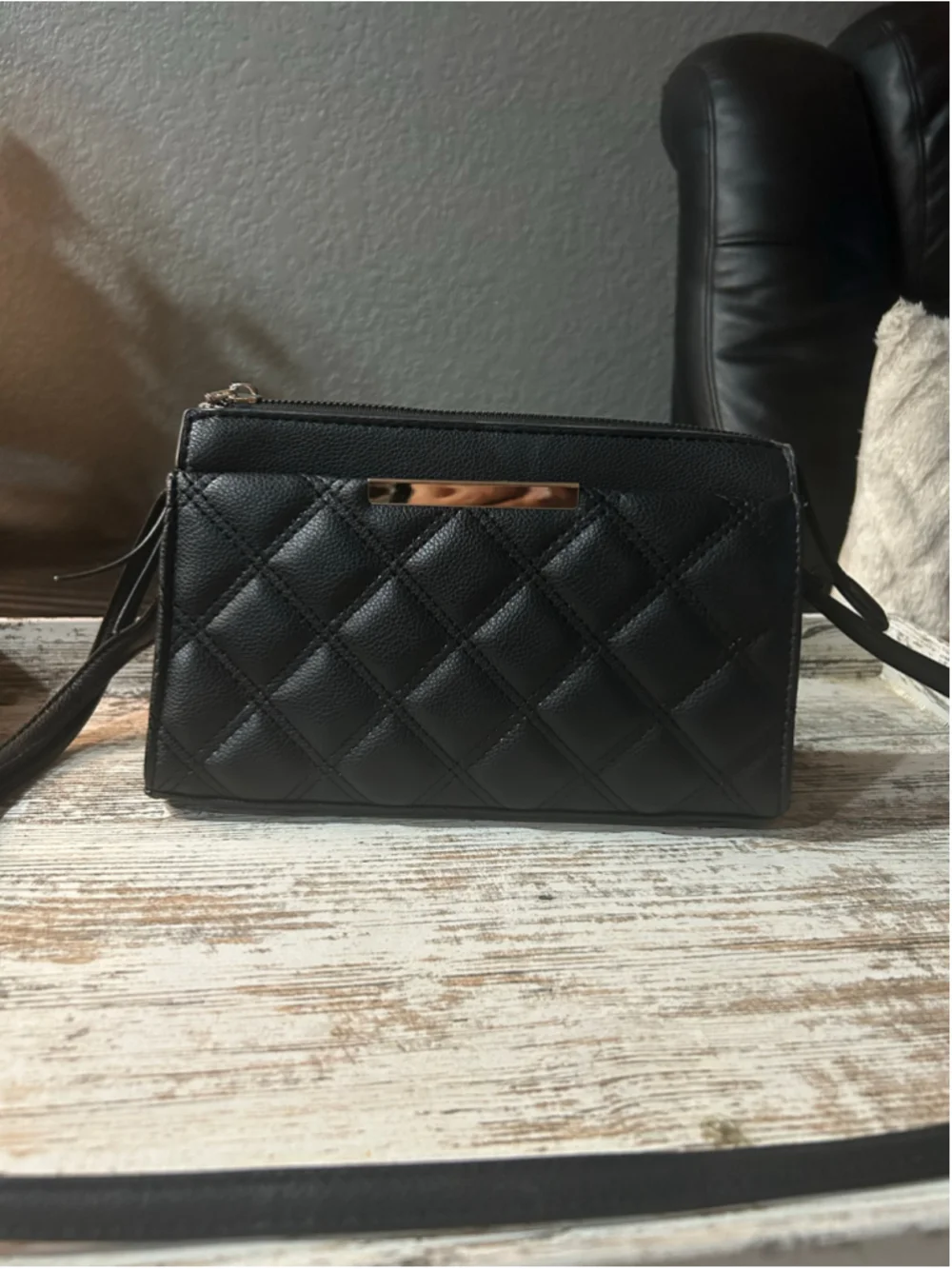 Women's Unbranded Quilted Crossbody Bag One Size Black Gold